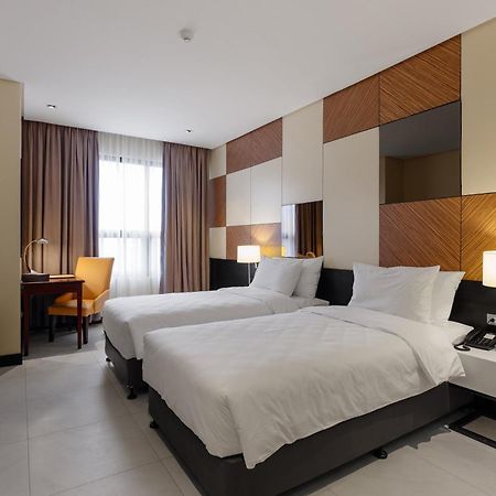 Summit Hotel Tacloban Bagian luar foto