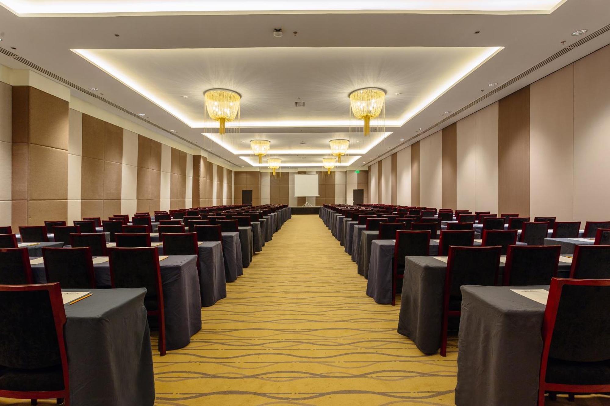 Summit Hotel Tacloban Bagian luar foto