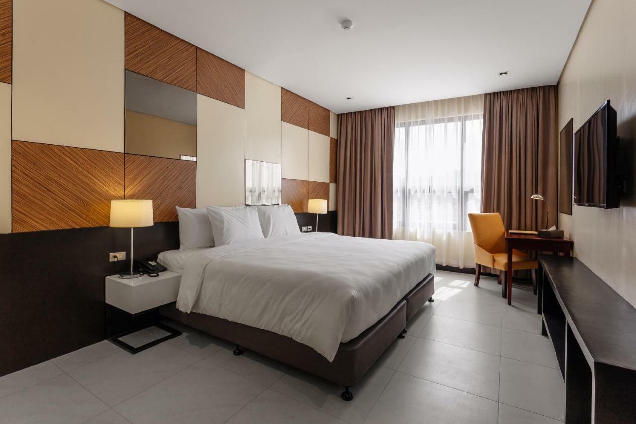 Summit Hotel Tacloban Bagian luar foto